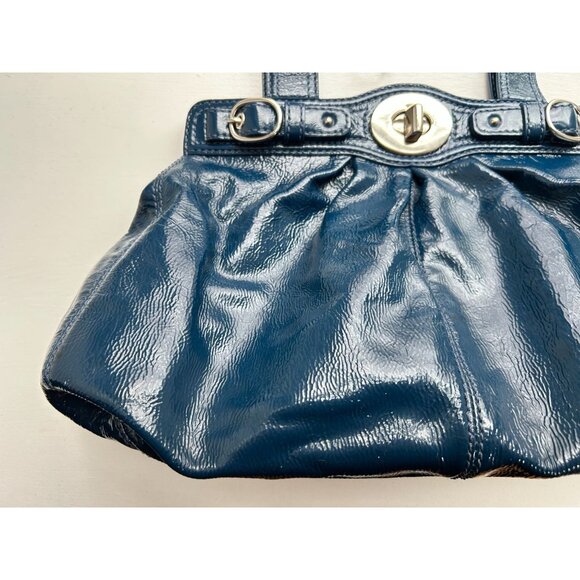 Coach Blue Patent Leather Tote Bag With Silver Turnlock & Keychain Charm - Picture 3 of 16